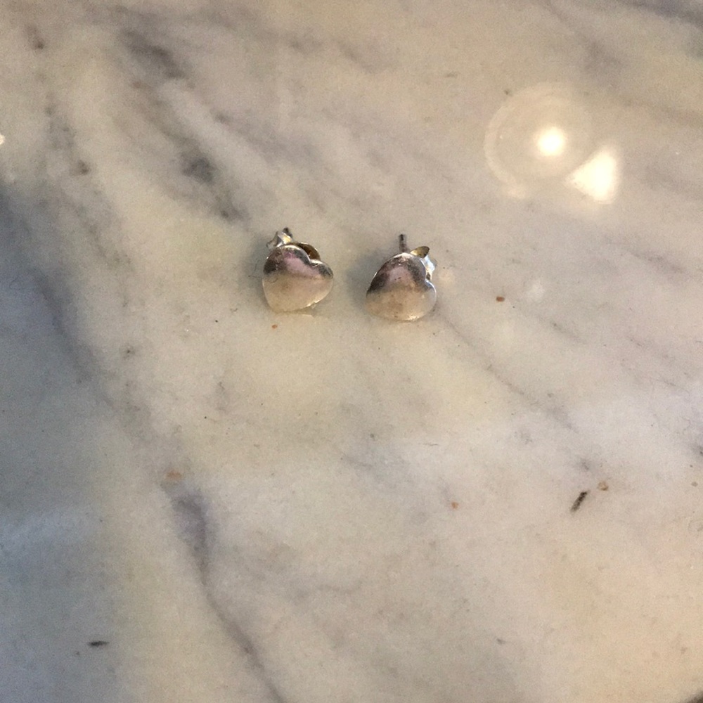 Dainty Heart Earrings